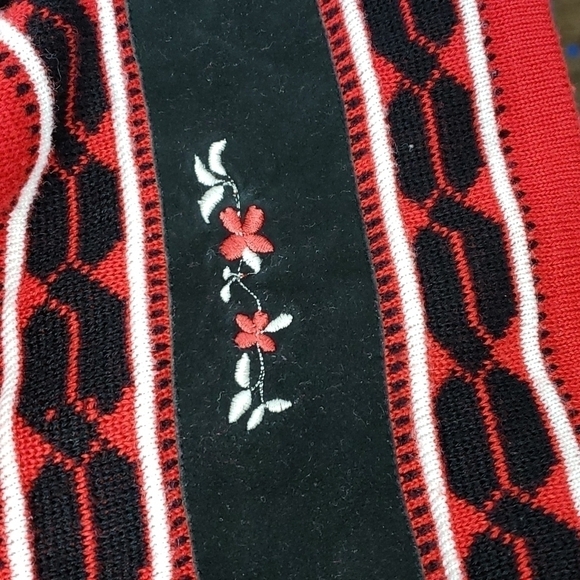 ELITEX New Zealand Fine Wool Blend Cardigan Red & Black with Suede Accents EUC - Picture 8 of 14